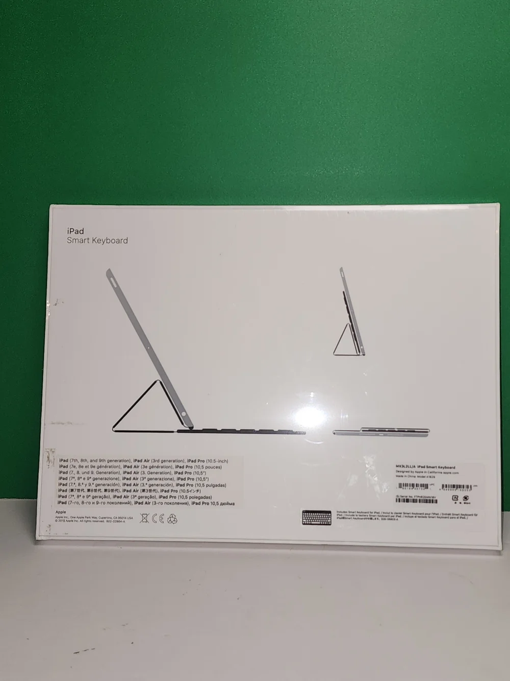 Apple Smart Keyboard (MX3L2LL/A) And Keyboard Cover